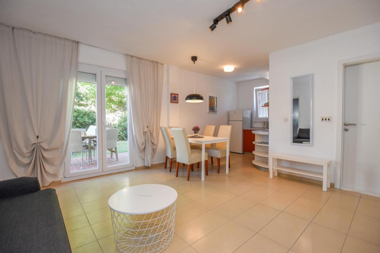 Appartamento Movo House Pag Town Esterno foto