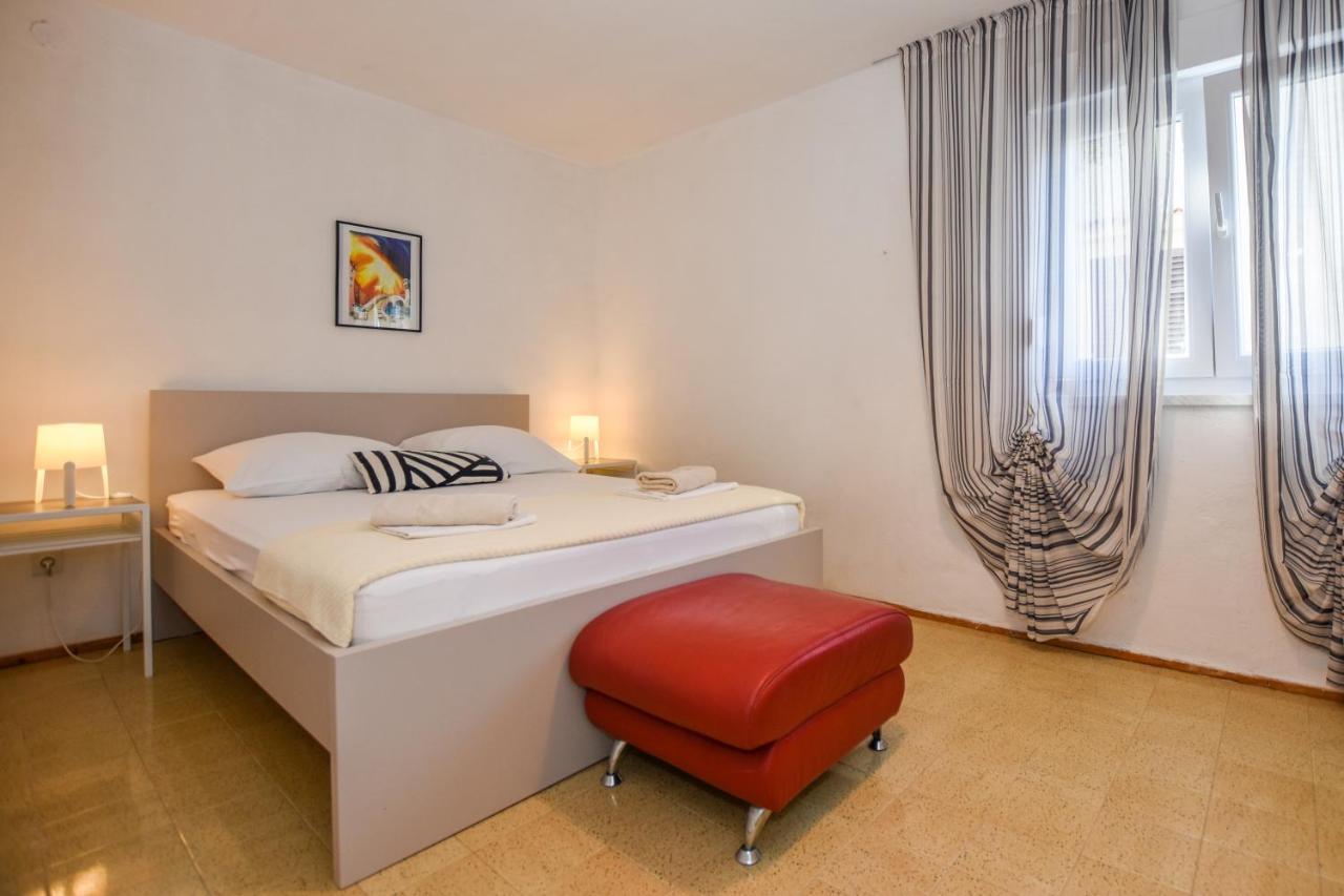 Appartamento Movo House Pag Town Esterno foto
