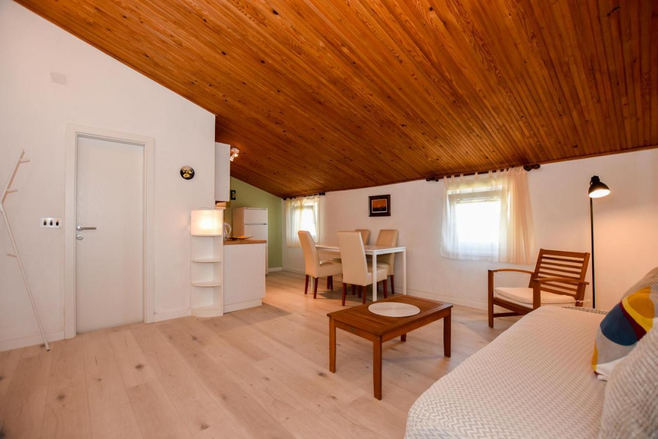 Appartamento Movo House Pag Town Esterno foto